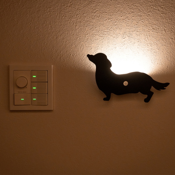 ダックスフンド (木目調_薄茶)