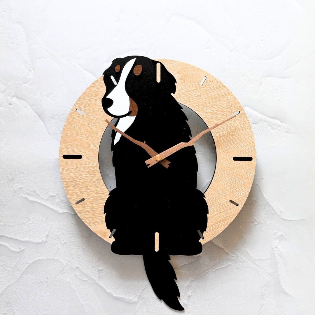ふりふりわんこ時計_バーニーズマウンテンドッグ