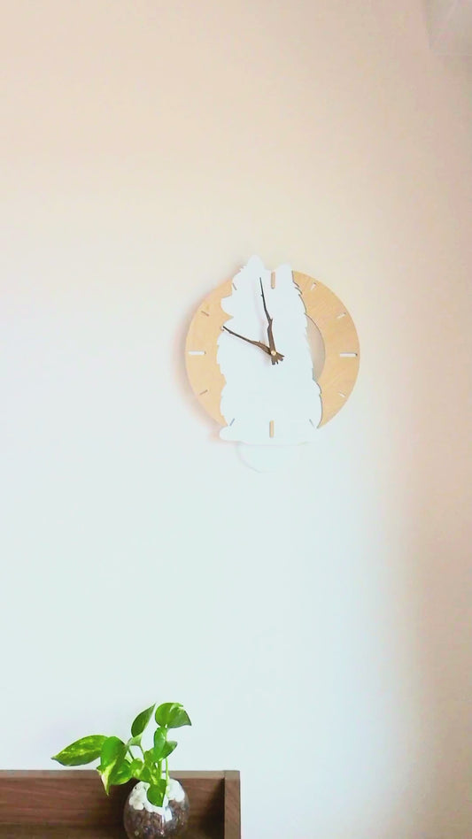 ふりふりわんこ時計_ポメラニアン